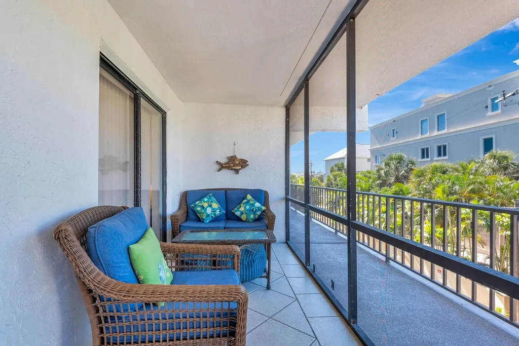 350 S Polk Drive Sarasota FL 34236