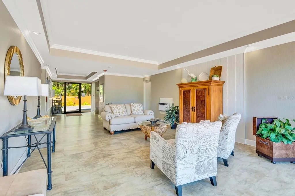 350 S Polk Drive Sarasota FL 34236