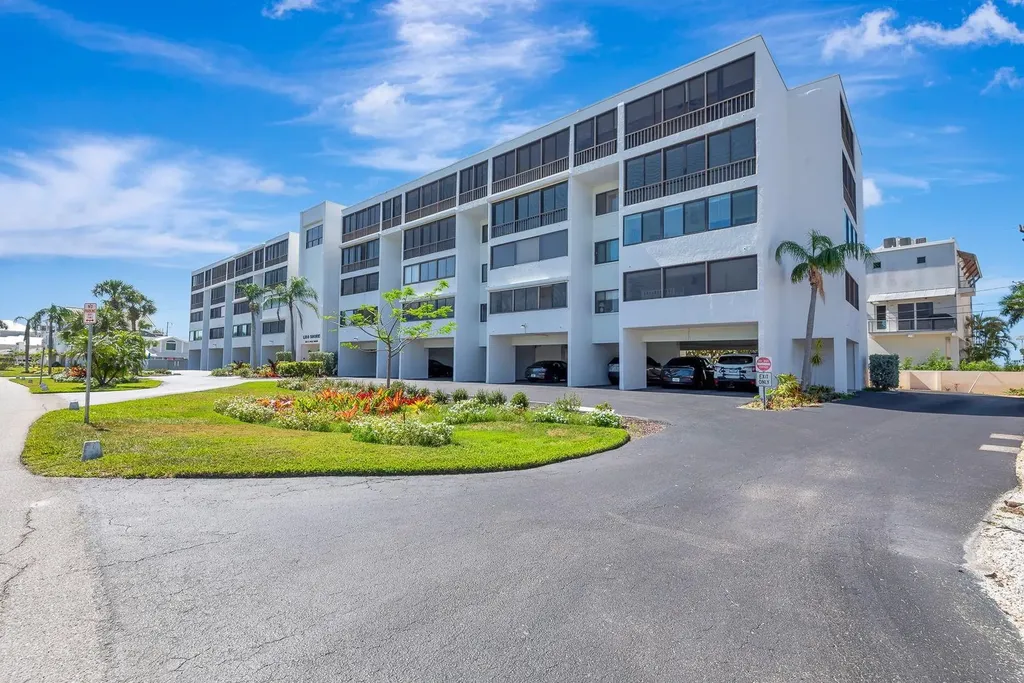 350 S Polk Drive Sarasota FL 34236