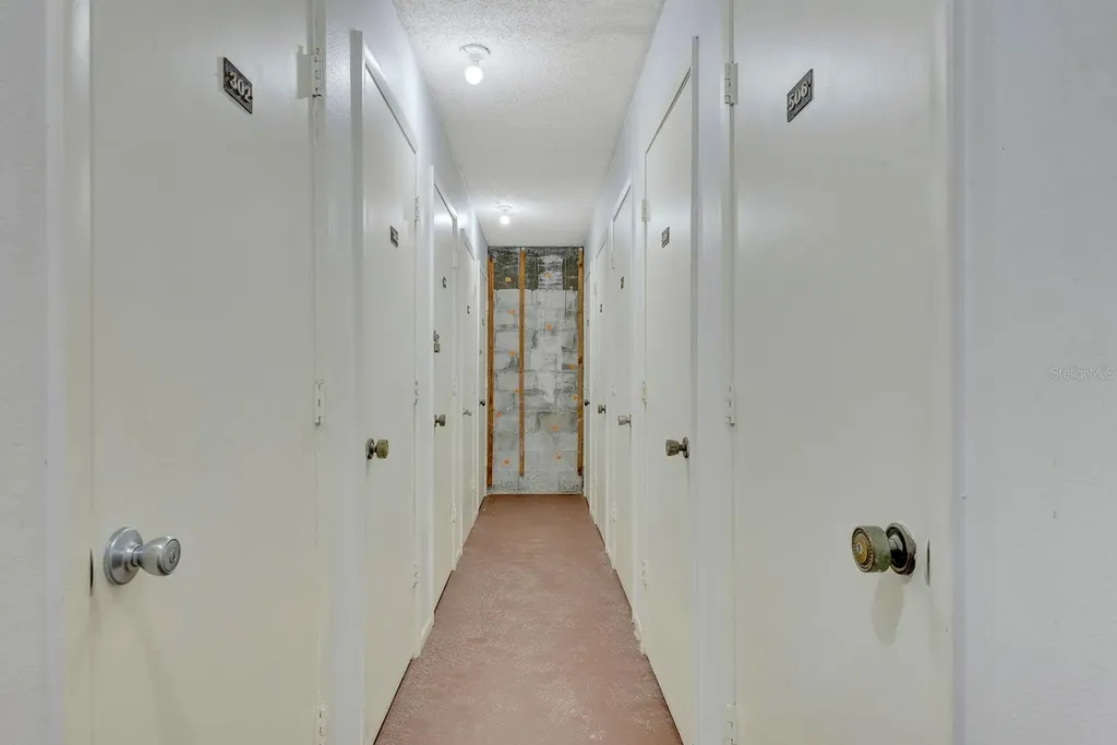 350 S Polk Drive Sarasota FL 34236