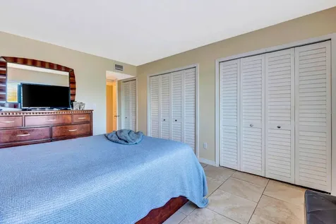 350 S Polk Drive Sarasota FL 34236