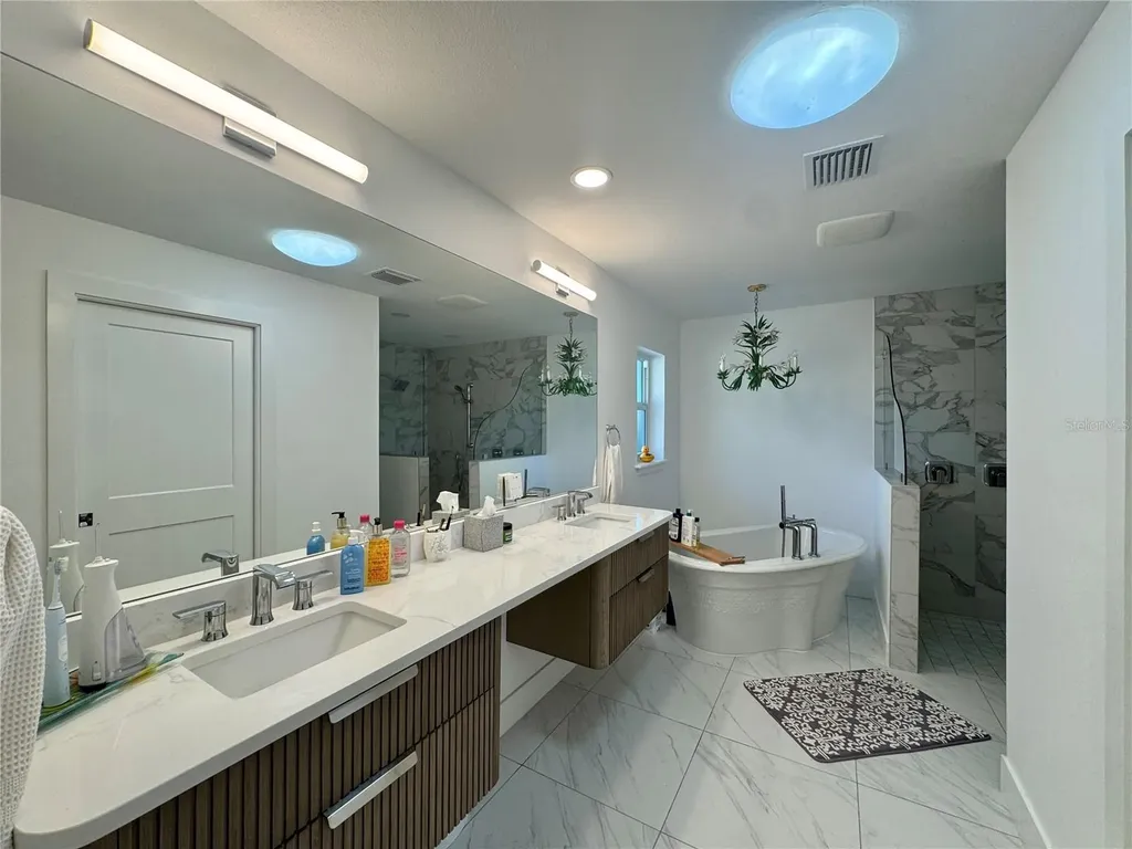 7372 Melaleuca Way Sarasota FL 34242