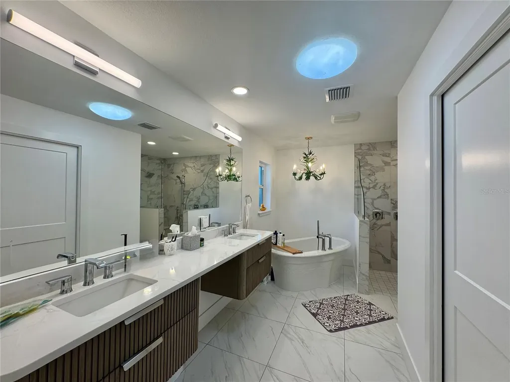 7372 Melaleuca Way Sarasota FL 34242