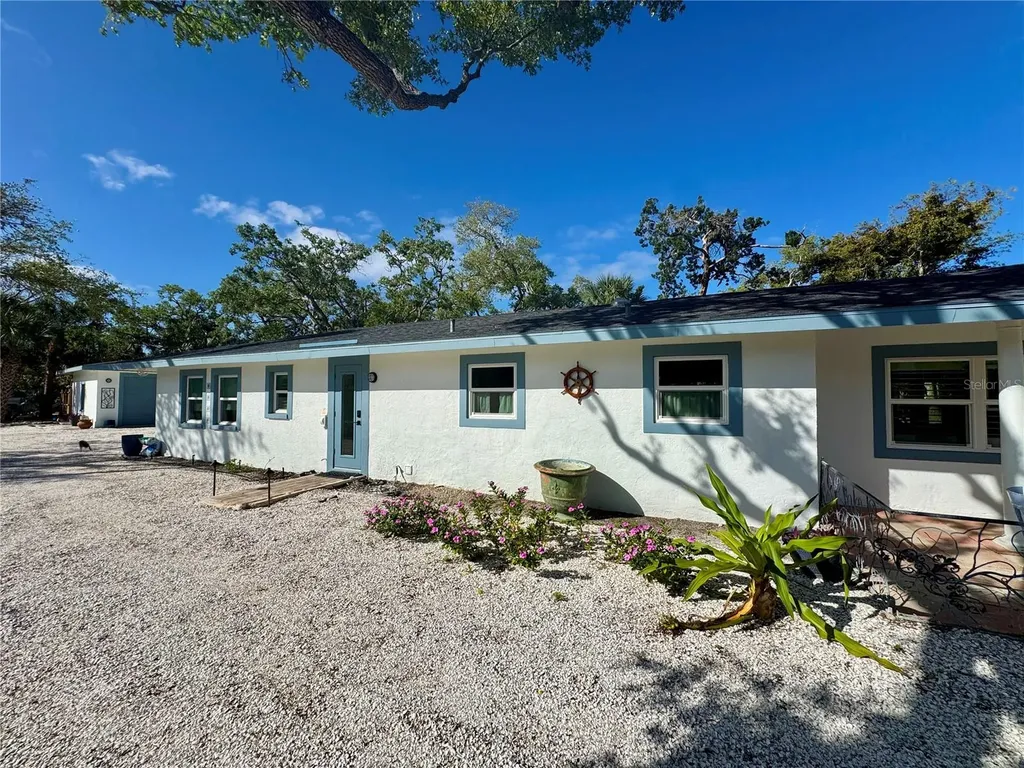 7372 Melaleuca Way Sarasota FL 34242