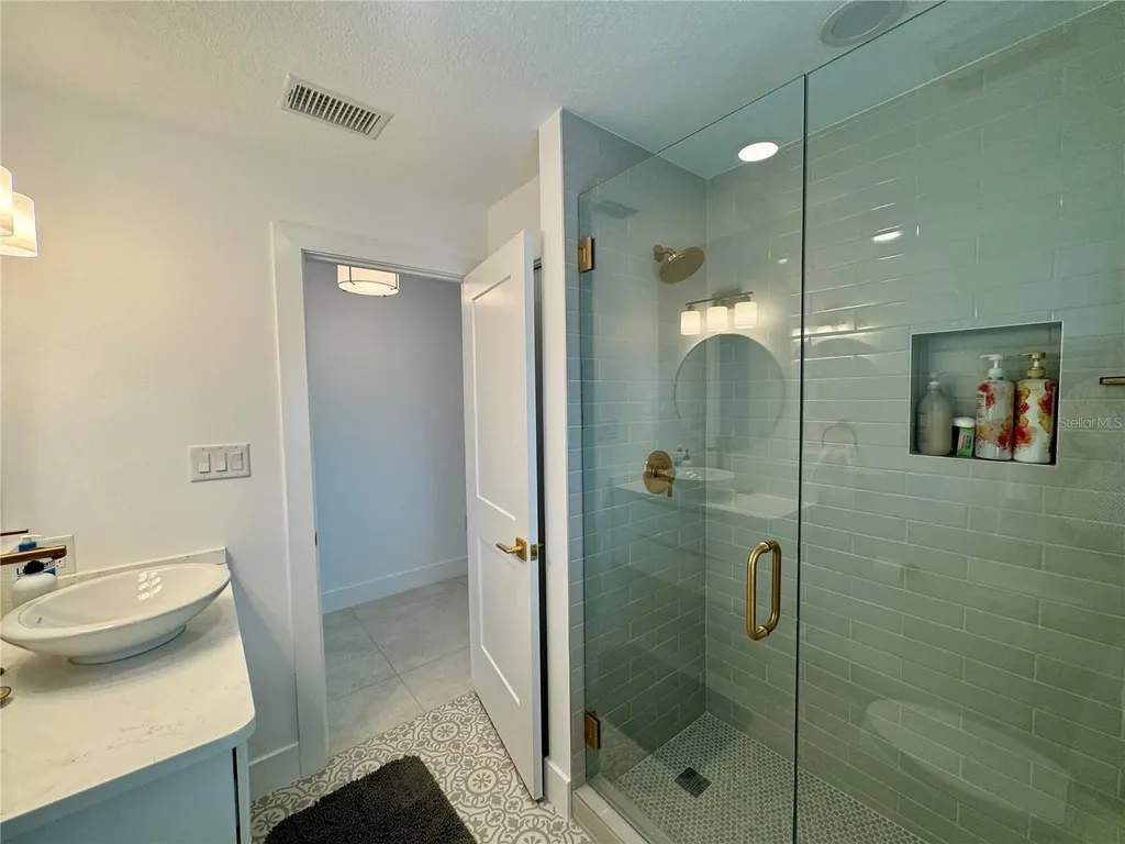 7372 Melaleuca Way Sarasota FL 34242