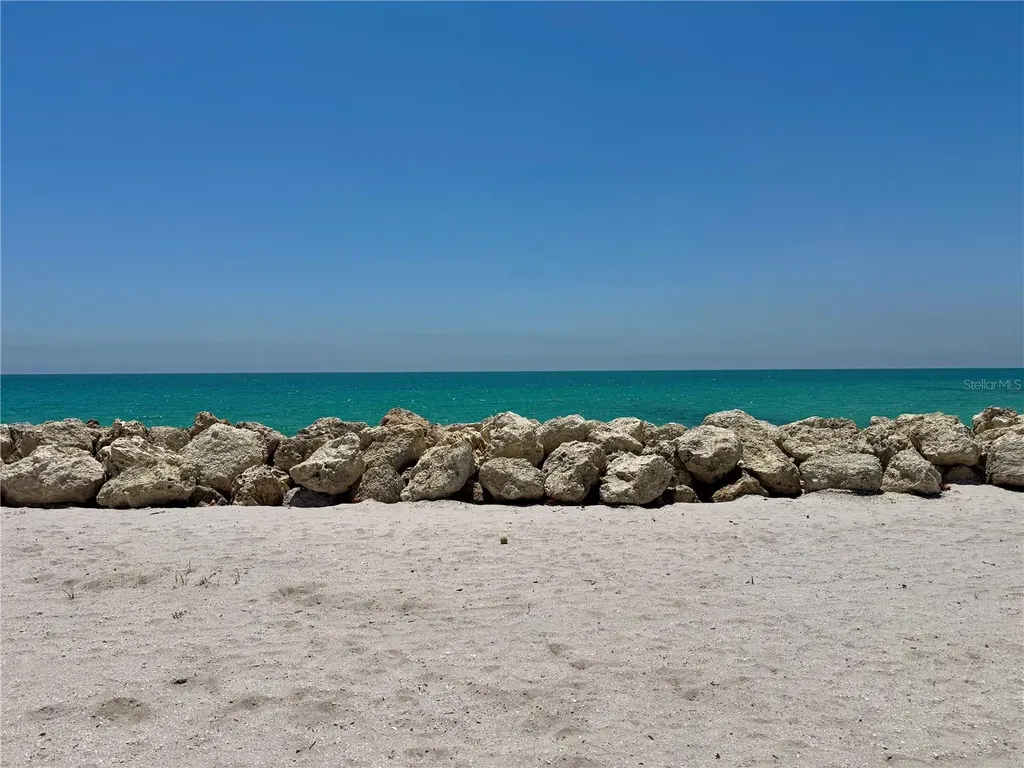 7372 Melaleuca Way Sarasota FL 34242