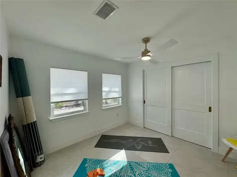 7372 Melaleuca Way Sarasota FL 34242