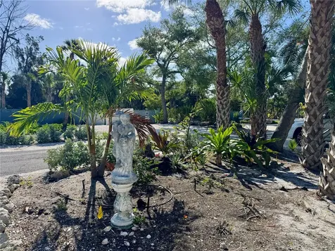 7372 Melaleuca Way Sarasota FL 34242
