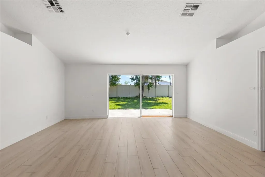 3205 Murray Hill Loop Kissimmee FL 34758