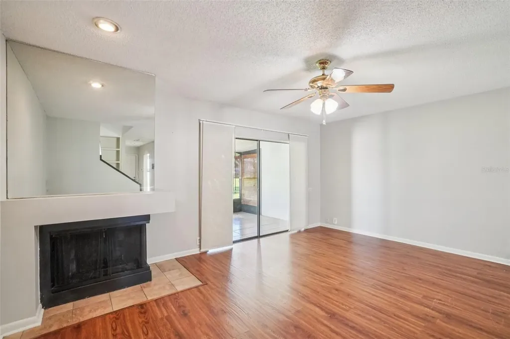 745 Oak Park Place Brandon FL 33511