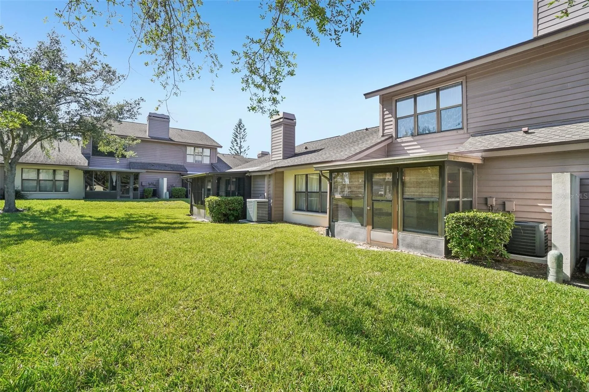 745 Oak Park Place Brandon FL 33511