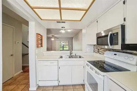 745 Oak Park Place Brandon FL 33511