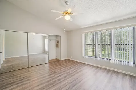745 Oak Park Place Brandon FL 33511