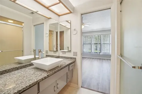 745 Oak Park Place Brandon FL 33511