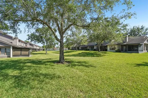 745 Oak Park Place Brandon FL 33511