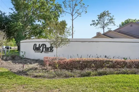 745 Oak Park Place Brandon FL 33511