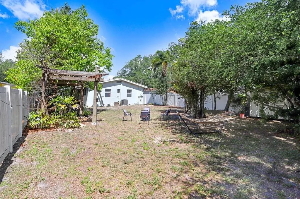 5347 10th Street N St Petersburg FL 33703