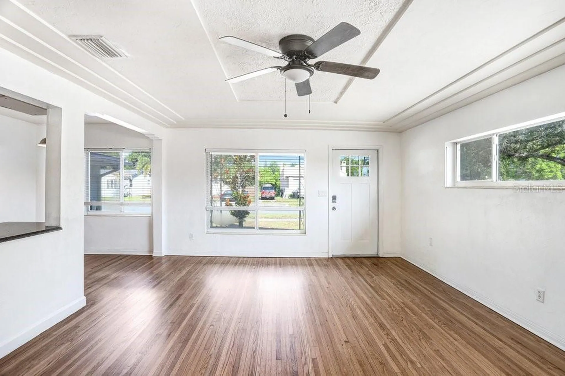 5347 10th Street N St Petersburg FL 33703