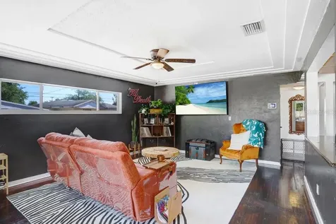 5347 10th Street N St Petersburg FL 33703