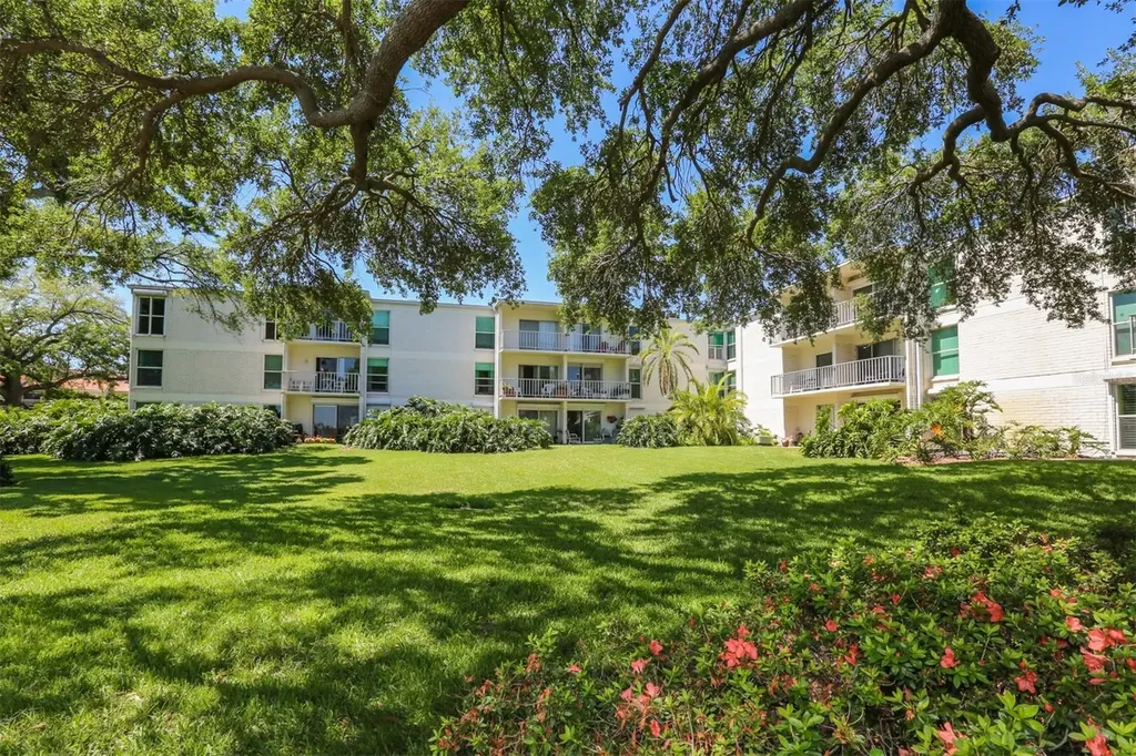 3325 Bayshore Boulevard Tampa FL 33629