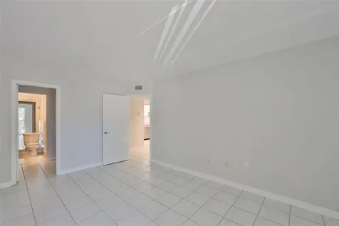 3325 Bayshore Boulevard Tampa FL 33629