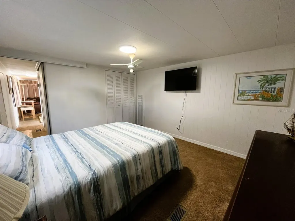 2113 Illinois Avenue Bradenton FL 34207