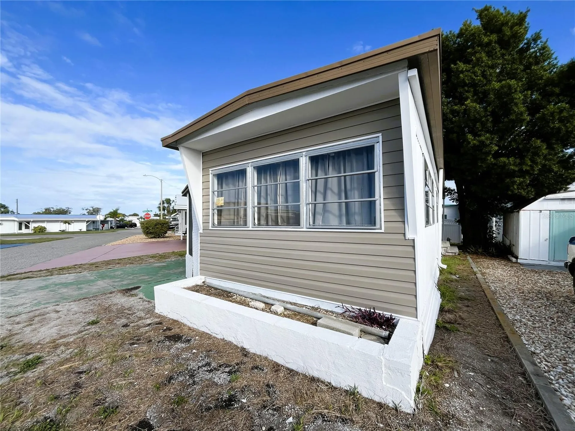 2113 Illinois Avenue Bradenton FL 34207