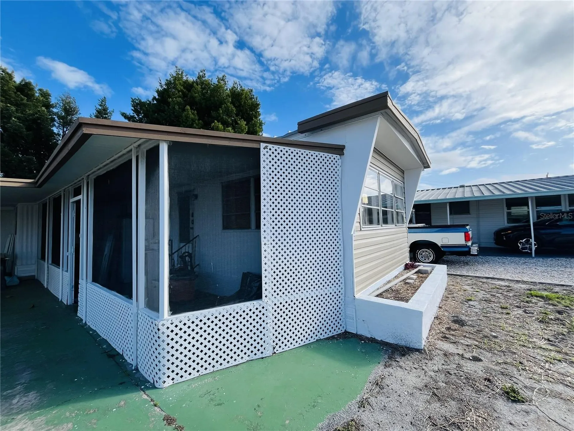 2113 Illinois Avenue Bradenton FL 34207