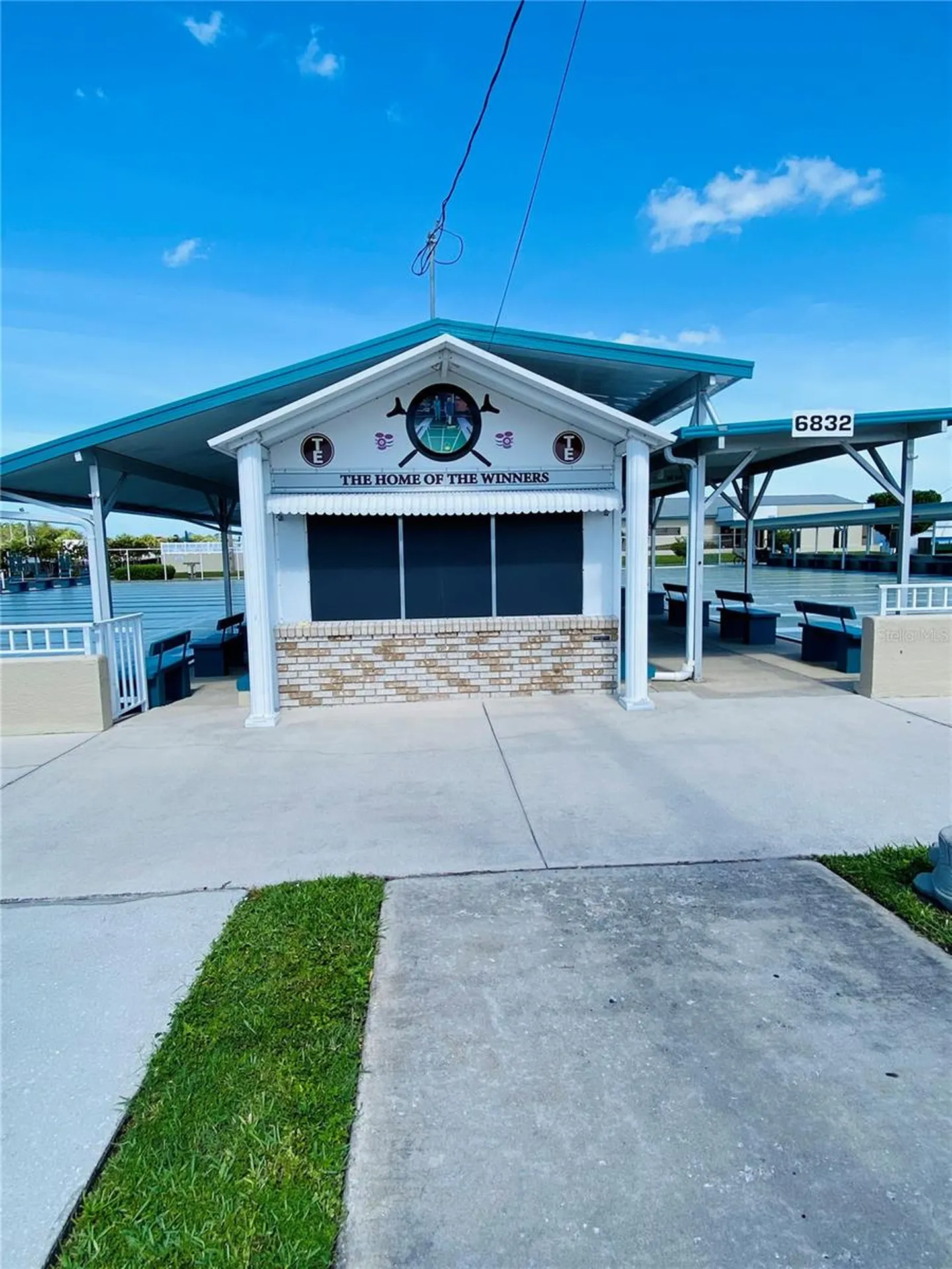 2113 Illinois Avenue Bradenton FL 34207