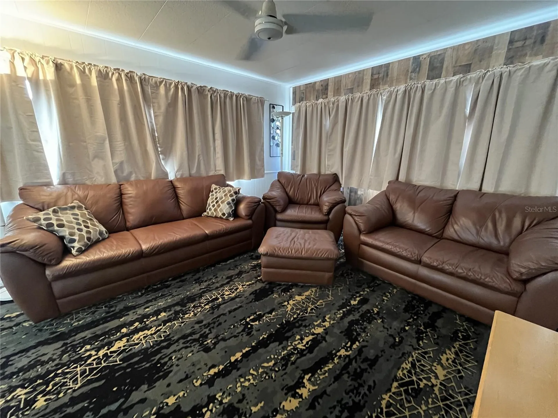 2113 Illinois Avenue Bradenton FL 34207