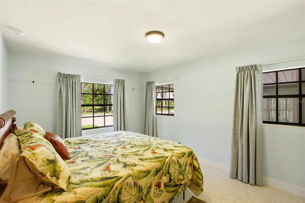 2706 Rhode Island Avenue Fort Myers FL 33916