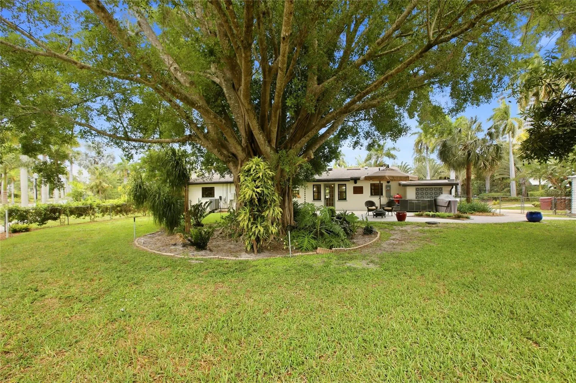 2706 Rhode Island Avenue Fort Myers FL 33916