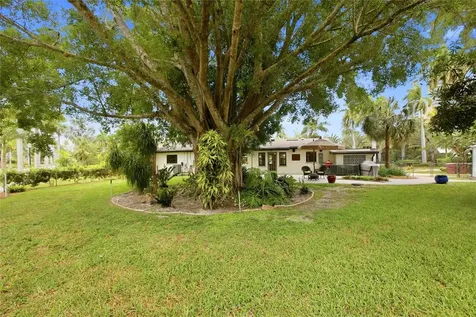 2706 Rhode Island Avenue Fort Myers FL 33916