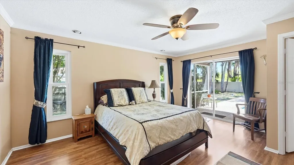 1929 Par Place Sarasota FL 34240
