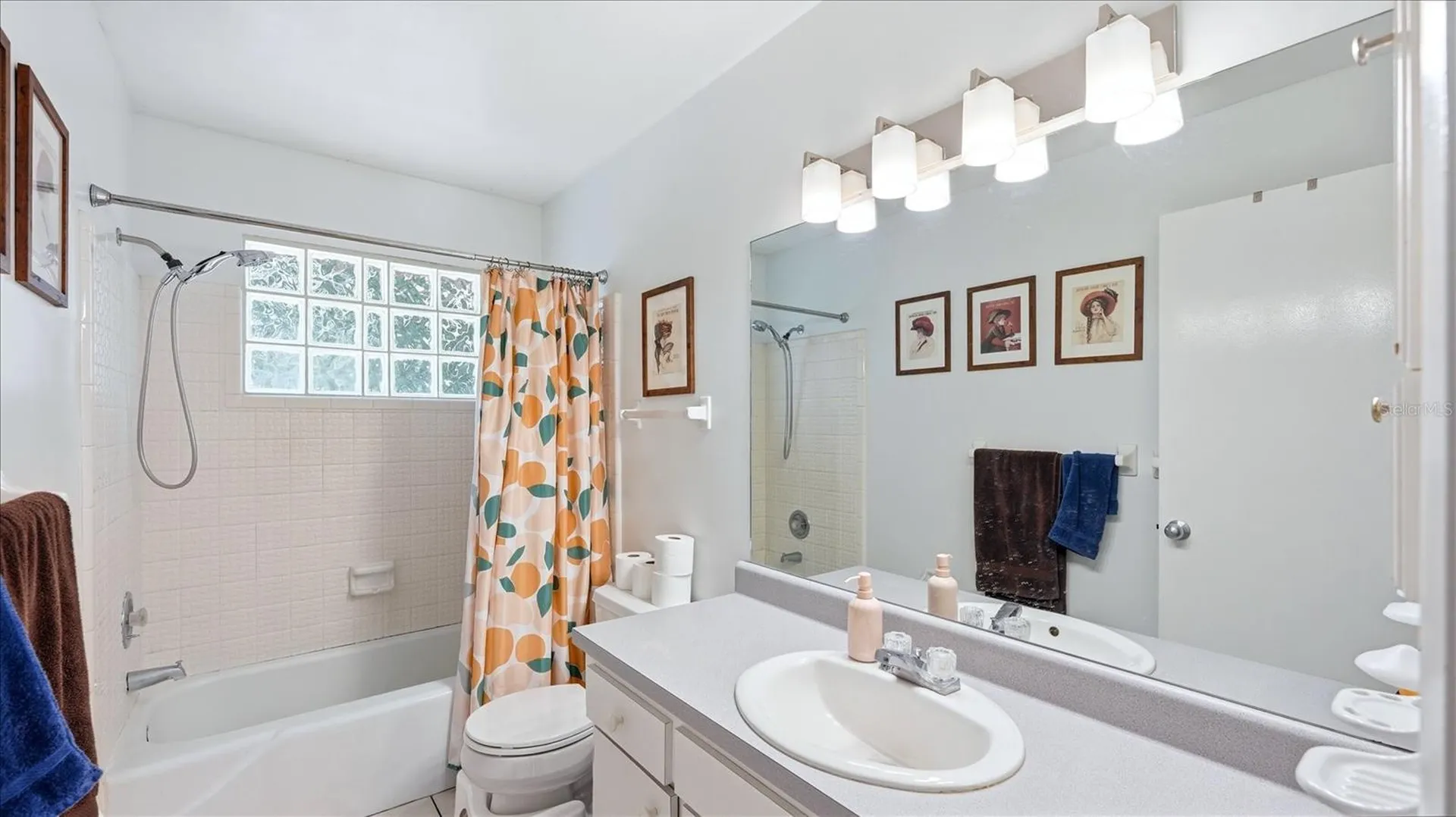 1929 Par Place Sarasota FL 34240