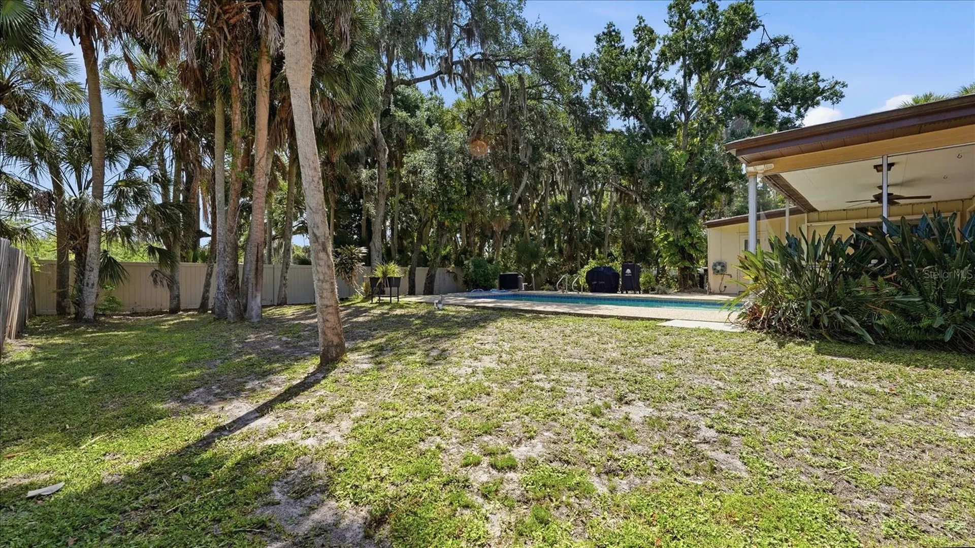 1929 Par Place Sarasota FL 34240