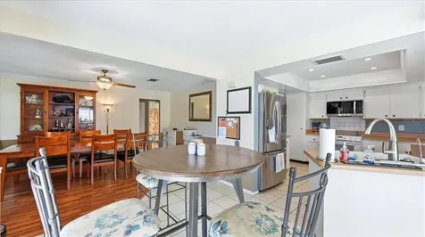 1929 Par Place Sarasota FL 34240