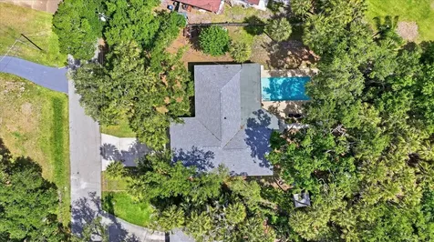 1929 Par Place Sarasota FL 34240