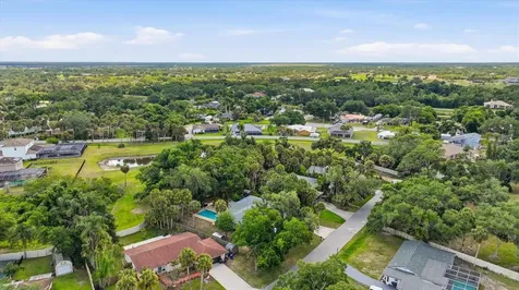 1929 Par Place Sarasota FL 34240