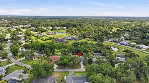 1929 Par Place Sarasota FL 34240