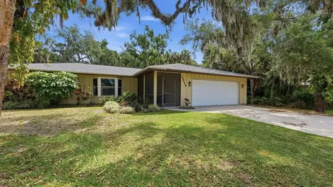 1929 Par Place Sarasota FL 34240
