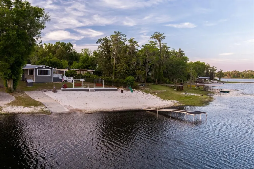 8491 Lilly Lake Road Melrose FL 32666
