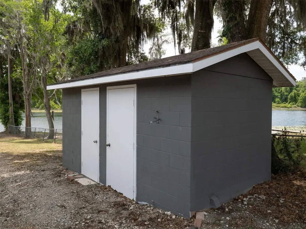 8491 Lilly Lake Road Melrose FL 32666