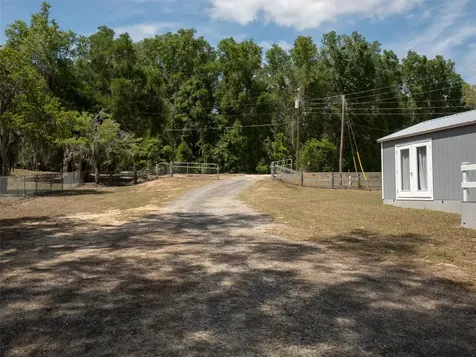 8491 Lilly Lake Road Melrose FL 32666