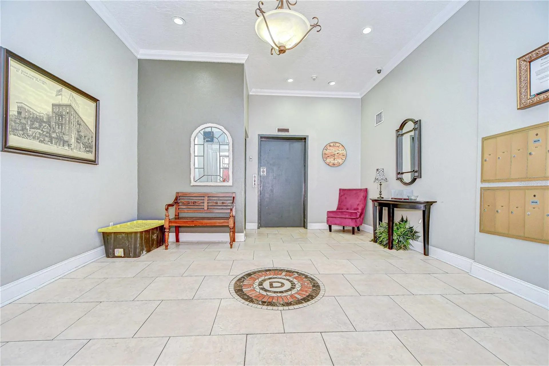 215 Central Avenue St Petersburg FL 33701