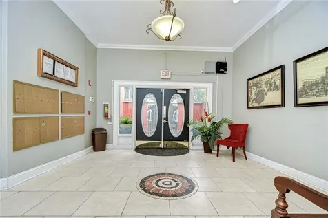 215 Central Avenue St Petersburg FL 33701
