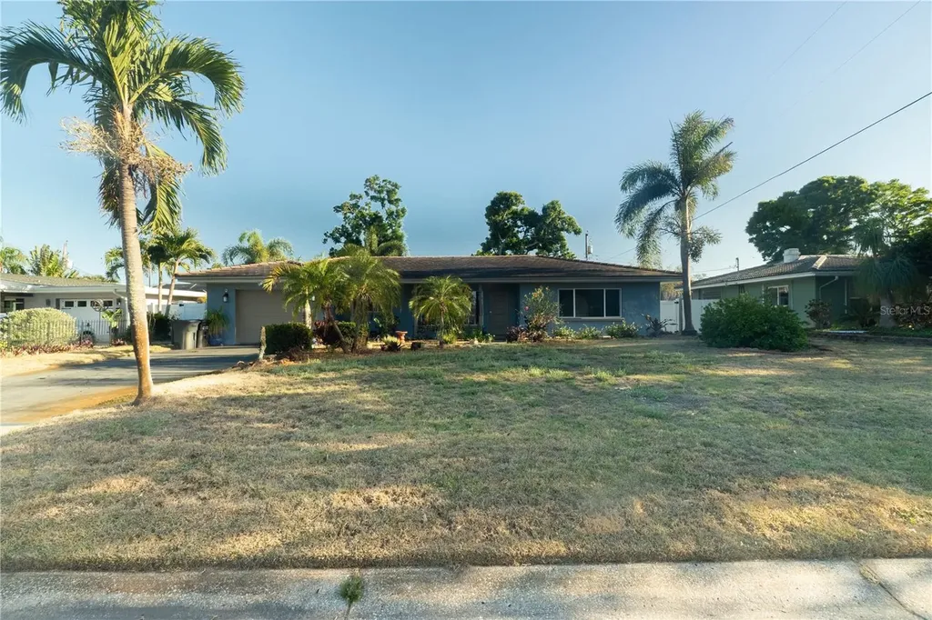 33 Southwind Drive Belleair Bluffs FL 33770