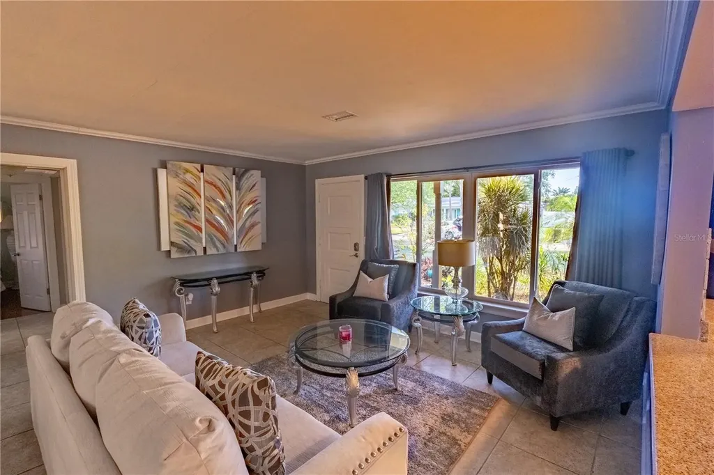 33 Southwind Drive Belleair Bluffs FL 33770