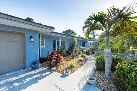 33 Southwind Drive Belleair Bluffs FL 33770