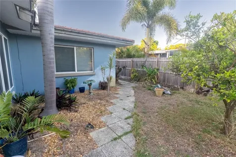 33 Southwind Drive Belleair Bluffs FL 33770